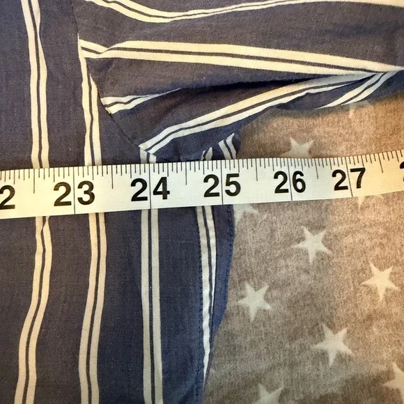 Banana Republic long sleeve, skimmer, button-up striped blouse - size L tall - Picture 10 of 12